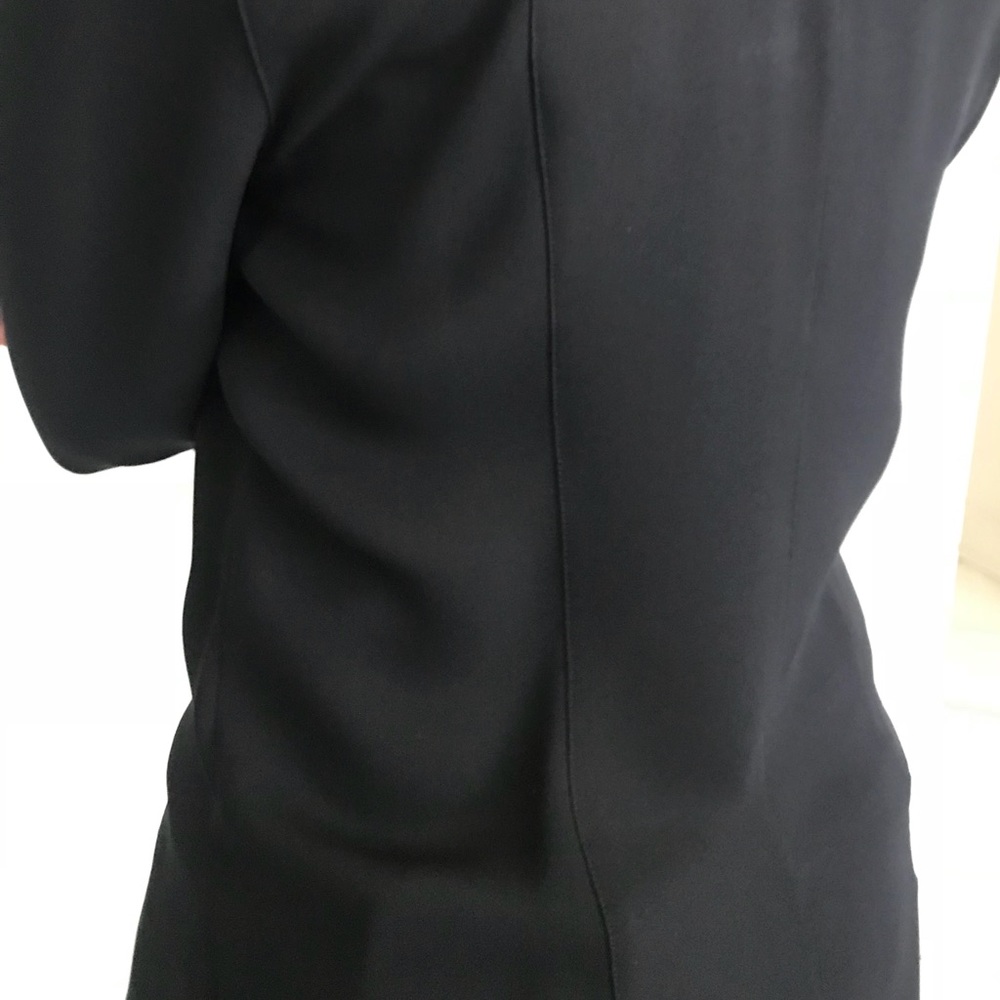 ✨ESCADA BLOUSE✨ - Picture 8 of 8